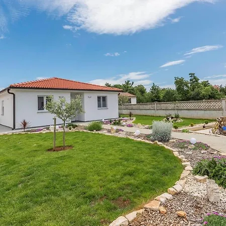 Frontera Croatia Пореч