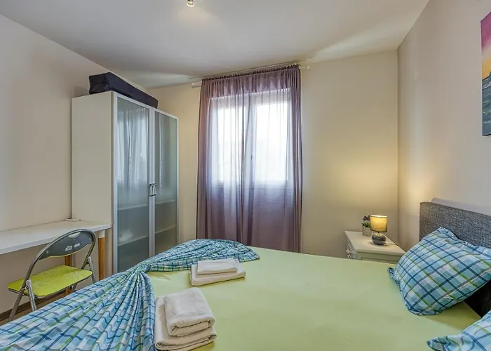 Frontera Croatia * ポレッチ